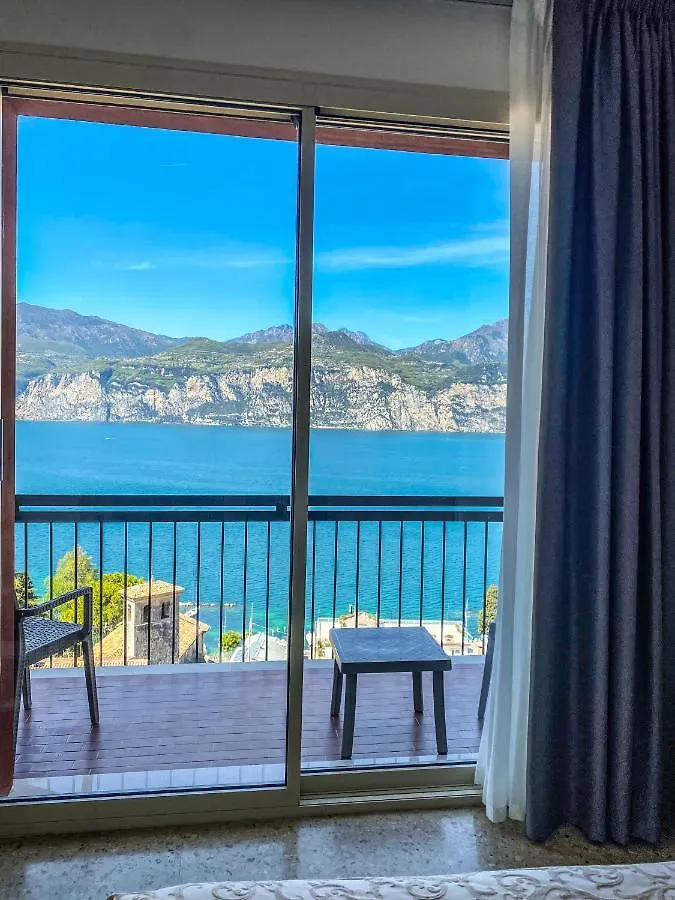 Villa Emma Malcesine 2*,